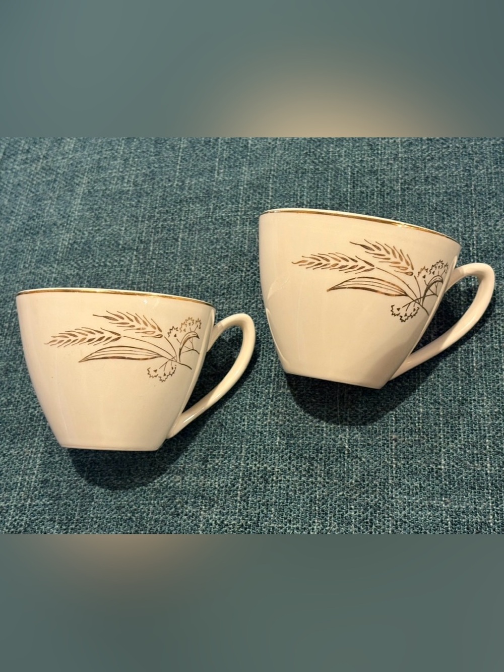 2 HOMER LAUGHLIN LIFETIME CHINA PRAIRIE GOLD WHEAT & TRIM Tea Cups